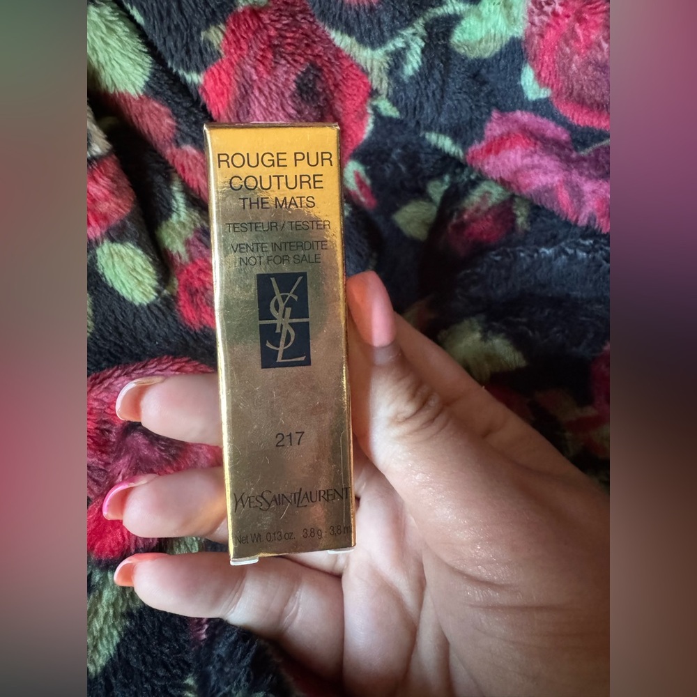 Yves Saint Laurent Rouge Pur Couture The Mats Lipstick - 217 Vibrant Pink